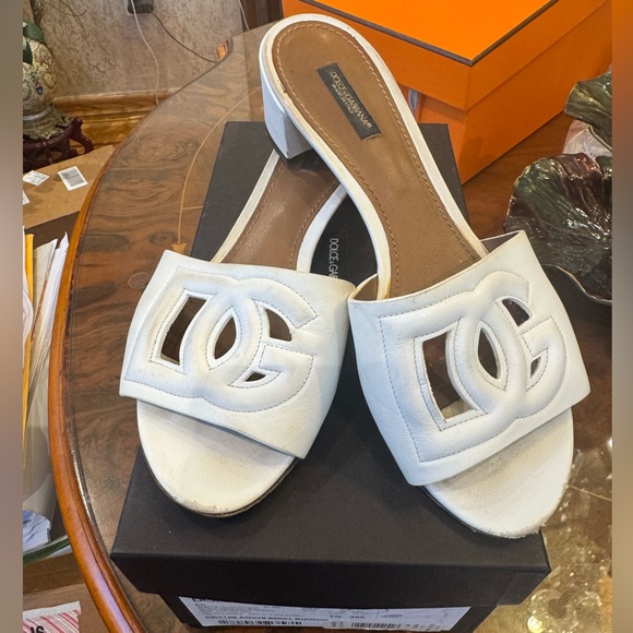 Dolce &Gabvana DG cutout logo sandals block heel Sz 39.5 USA Sz 9.5 - Picture 12 of 16